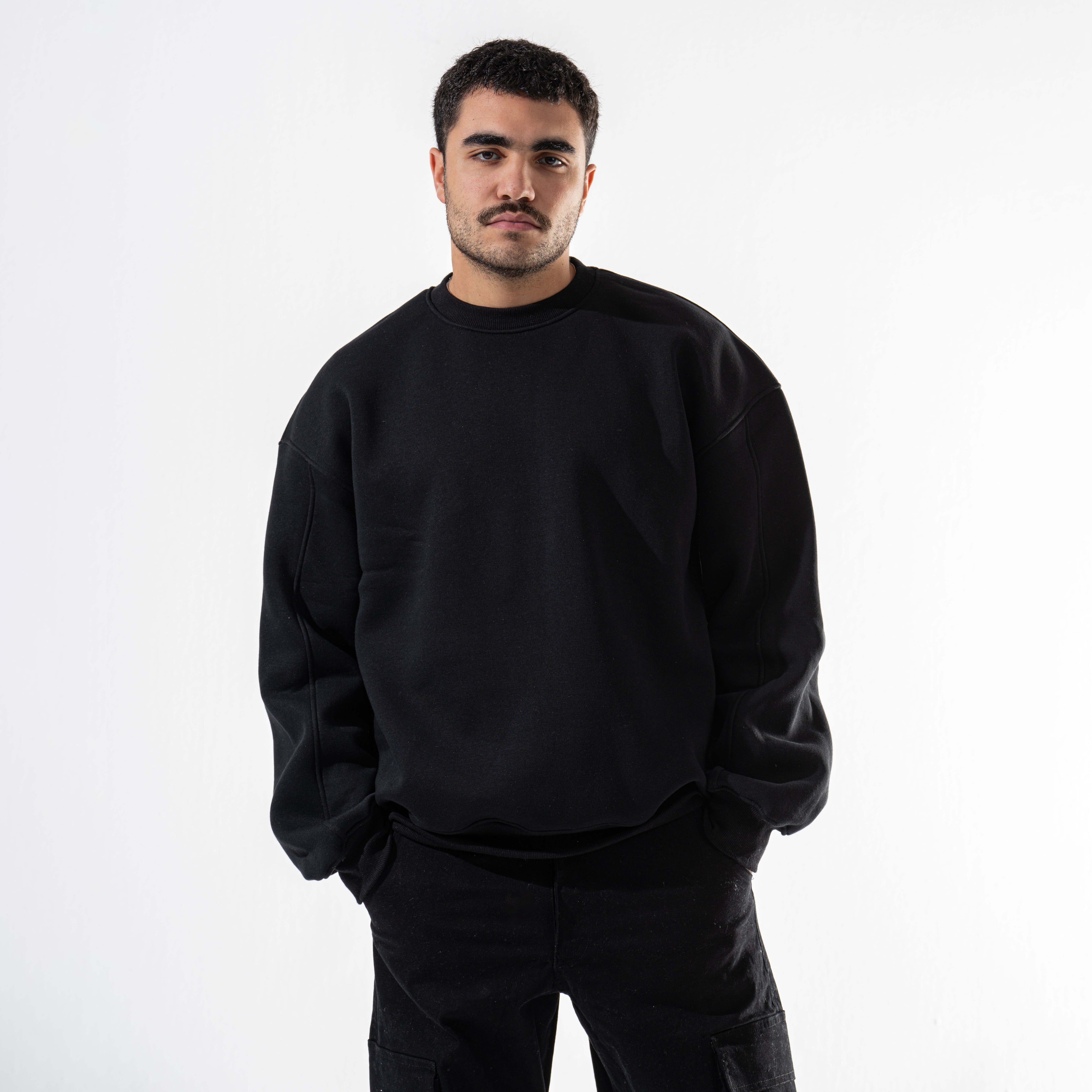 BLACK CREW NECK
