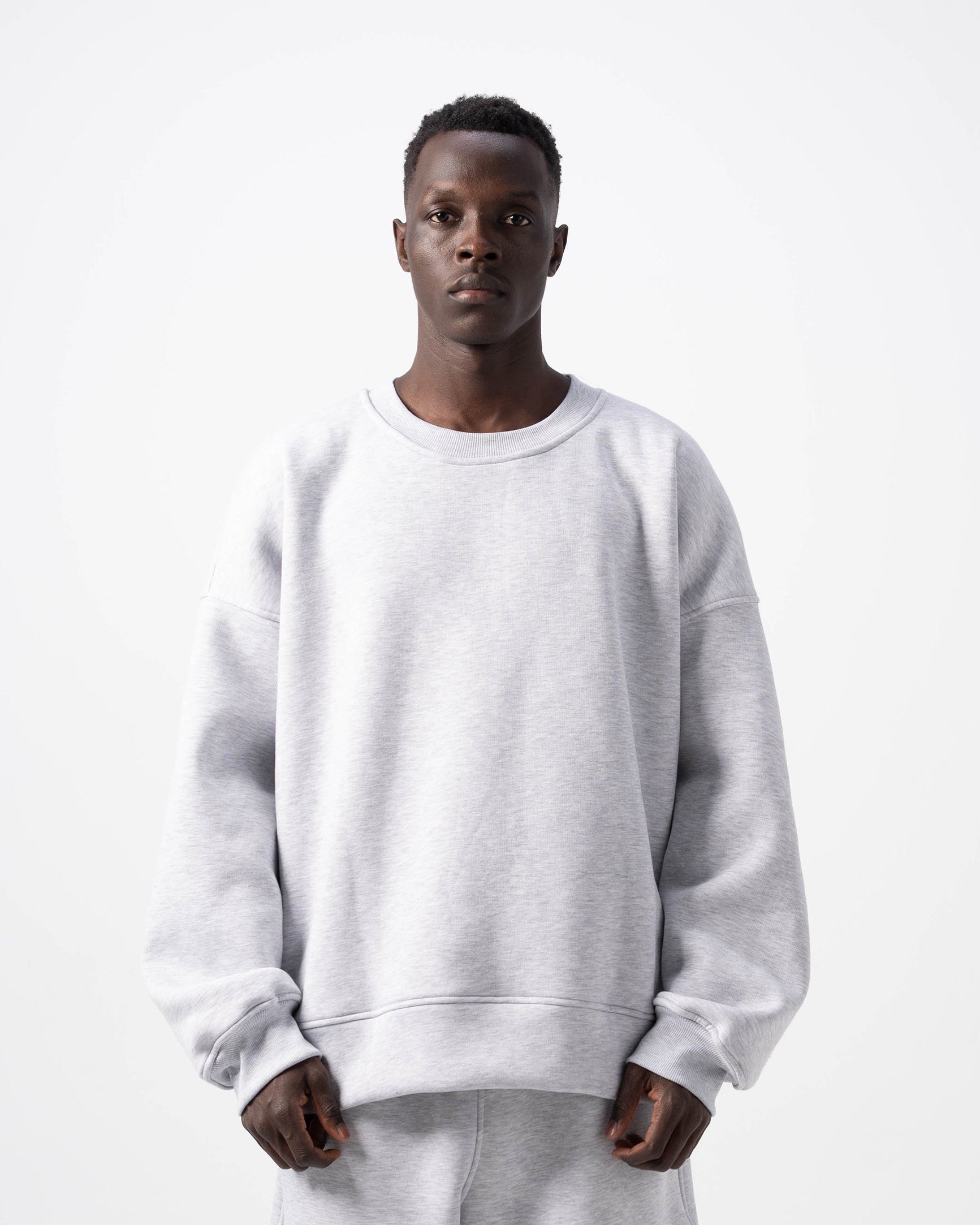 LIGHT GREY CREWNECK
